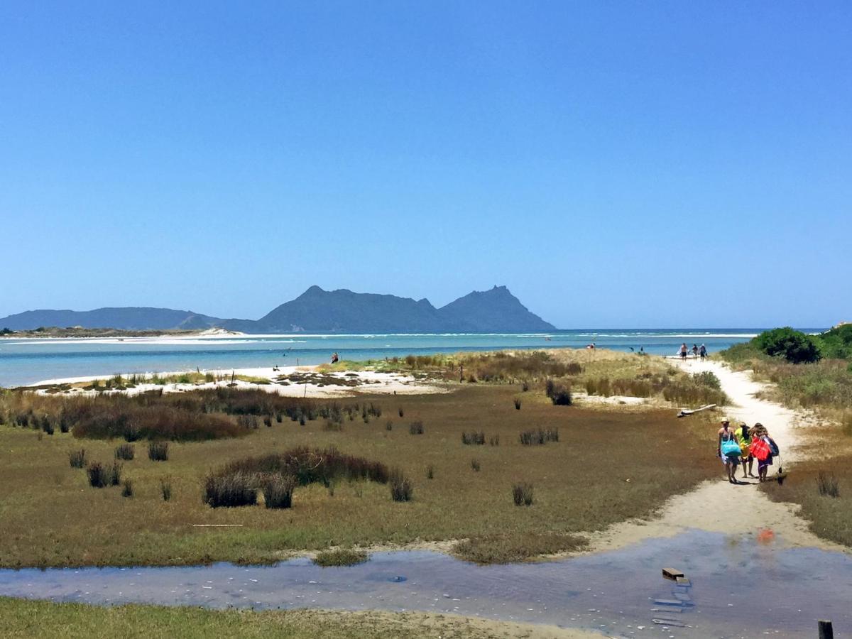 Ruakaka Sands - Ruakaka Holiday Home Luaran gambar