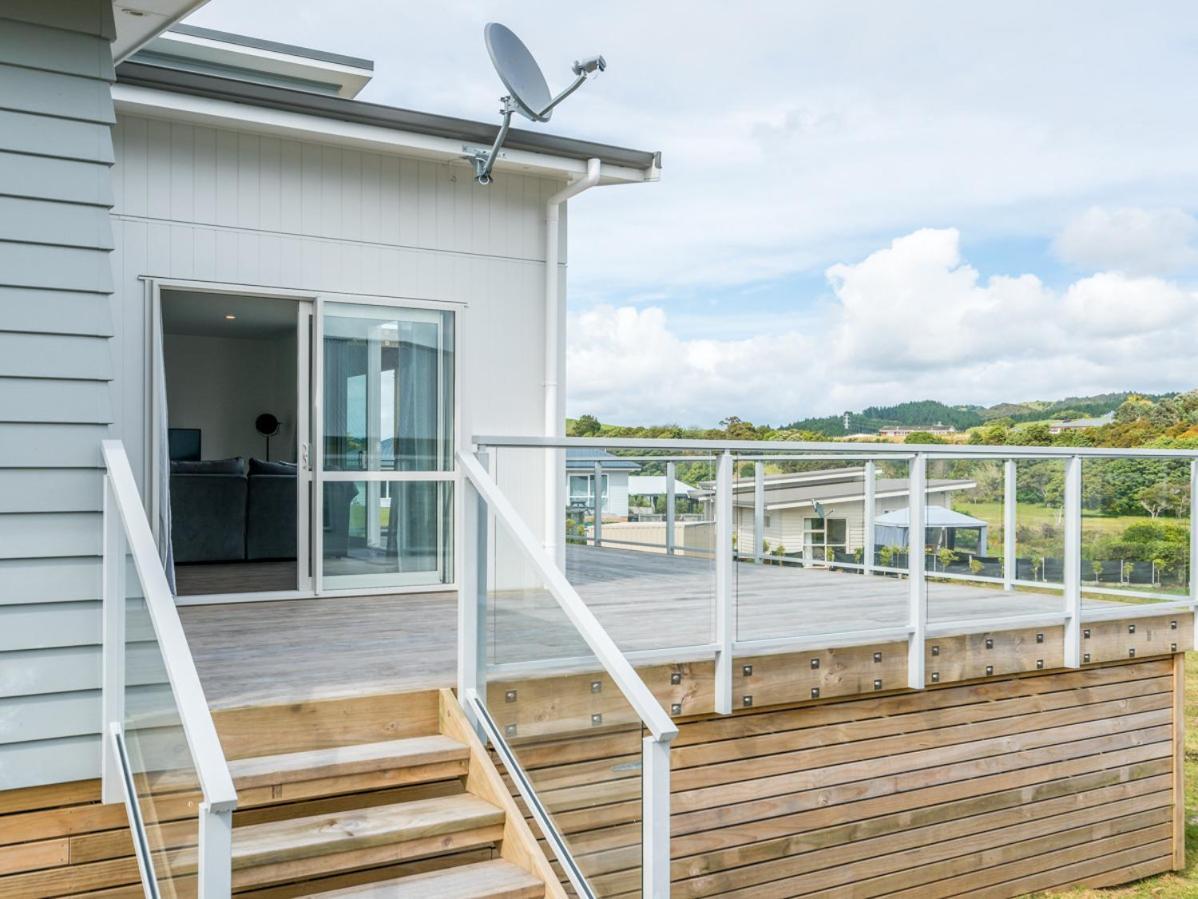 Ruakaka Sands - Ruakaka Holiday Home Luaran gambar